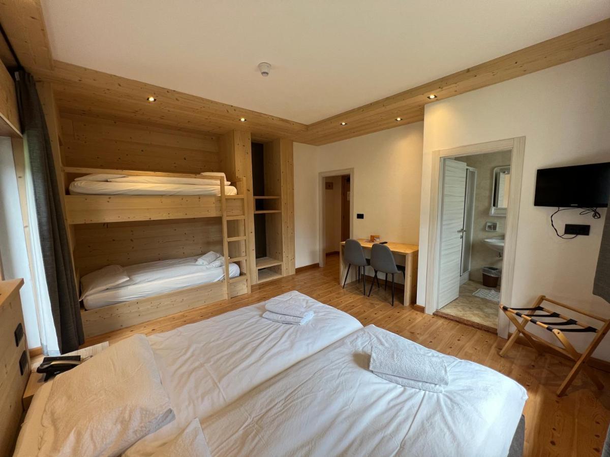 Hotel D'La Varda Di Topran D'Agata Paolo &C Sas 파돌라 외부 사진